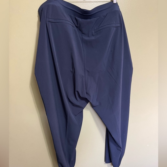 Athleta Venture Pant, Navy, Size 26 - Picture 2 of 6